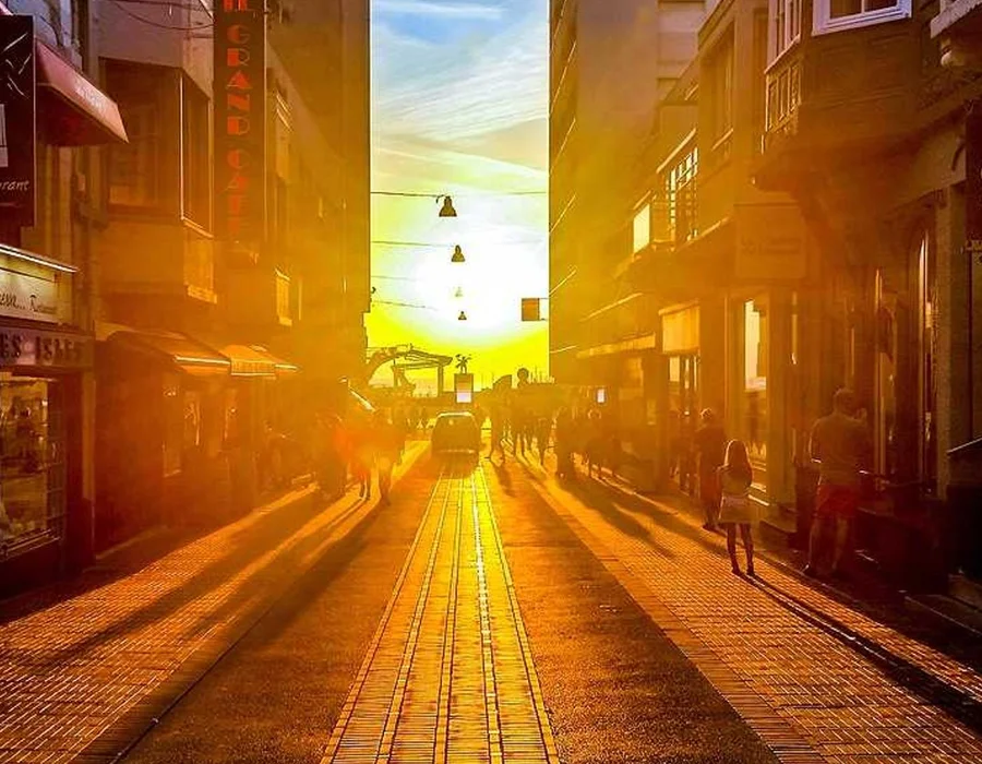 Palabras clave en Python: is